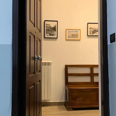 Pensión Fondacolivella Nápoles